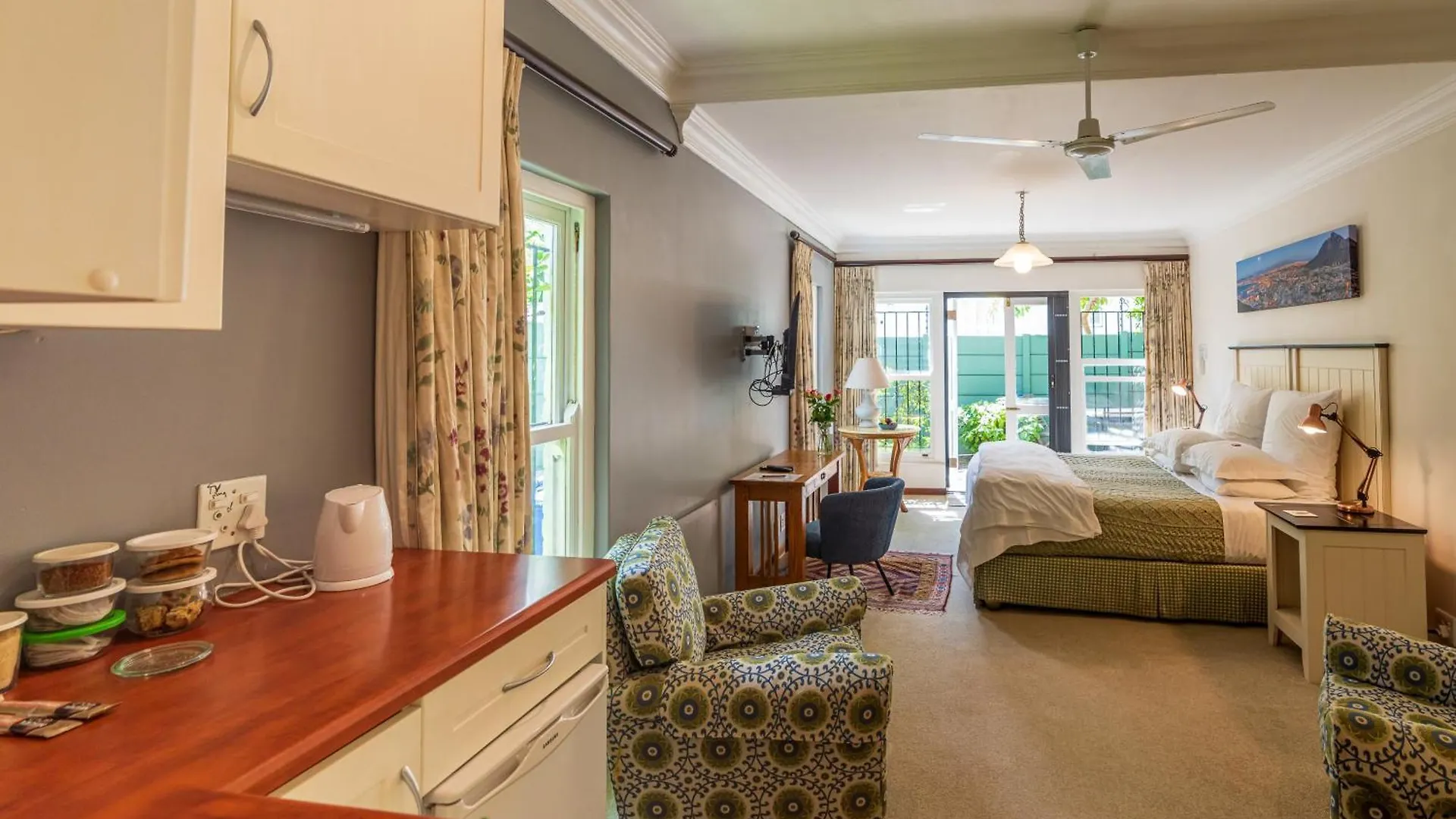 Hedge House Guest House Cape Town