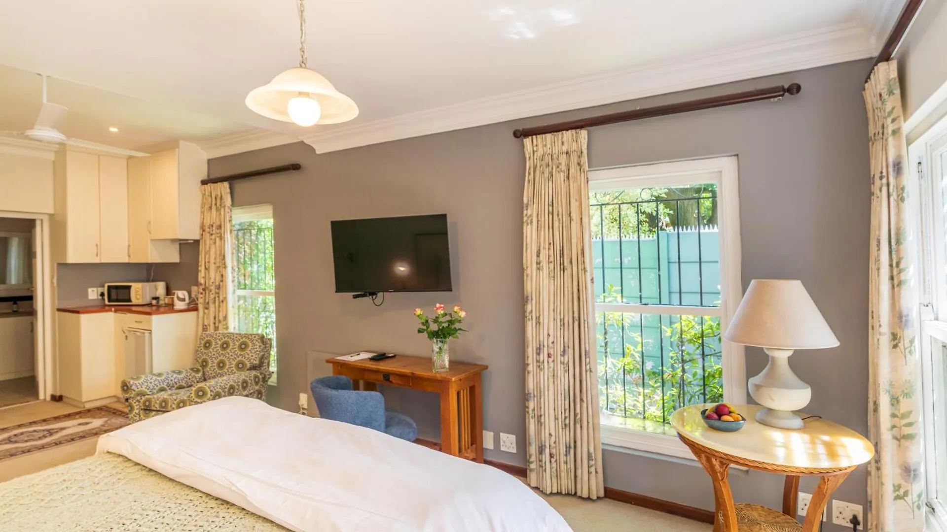Hedge House Guest House Cape Town